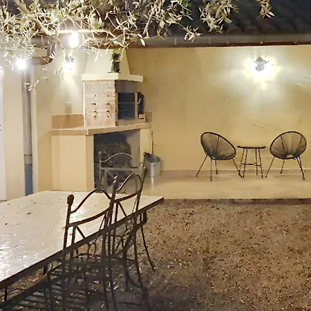 A Maurice Sur Eygues 70 M² Avec Terrasse Apartment